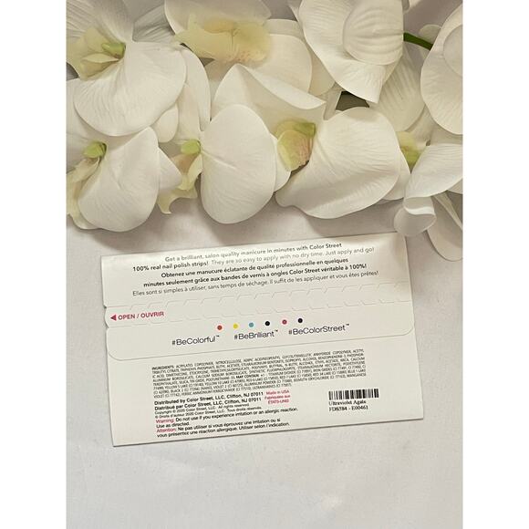 Color Street Nails Streeps Sealed - Picture 3 of 4